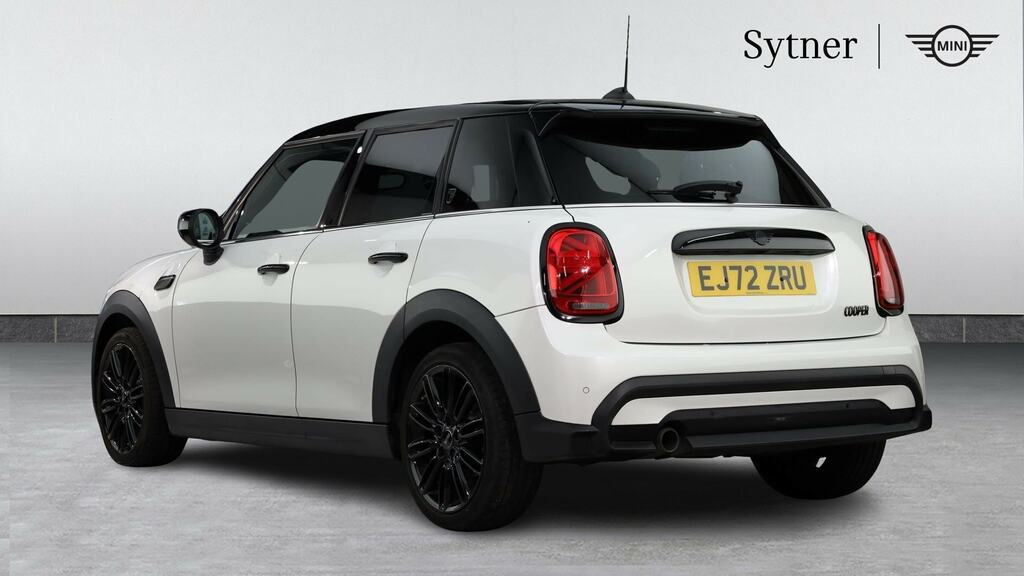 Mini Hatch 1.5 Cooper Exclusive Premium EJ72ZRU White #2