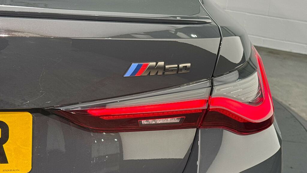 BMW i4 M50 Technology Plus Pack Driving Assistant Prof Black #21