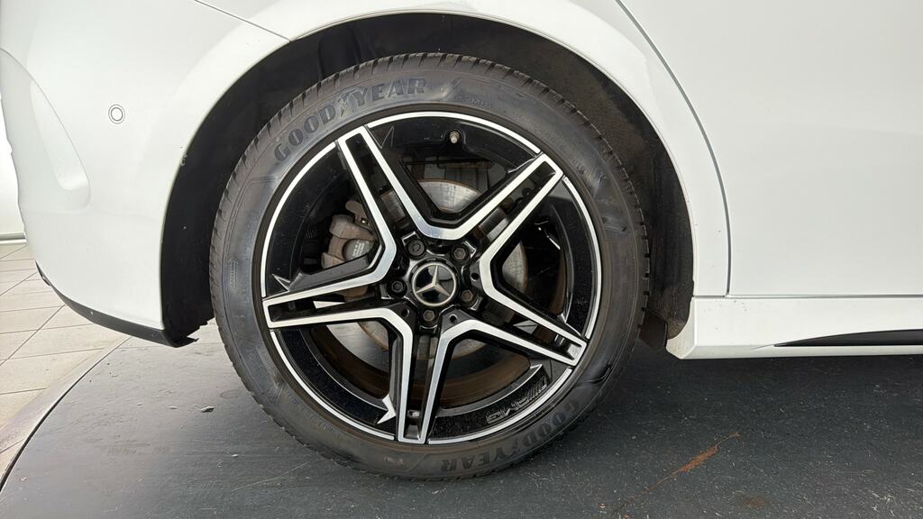 Mercedes-Benz B Class B180d Amg Line Executive Edition Black #24