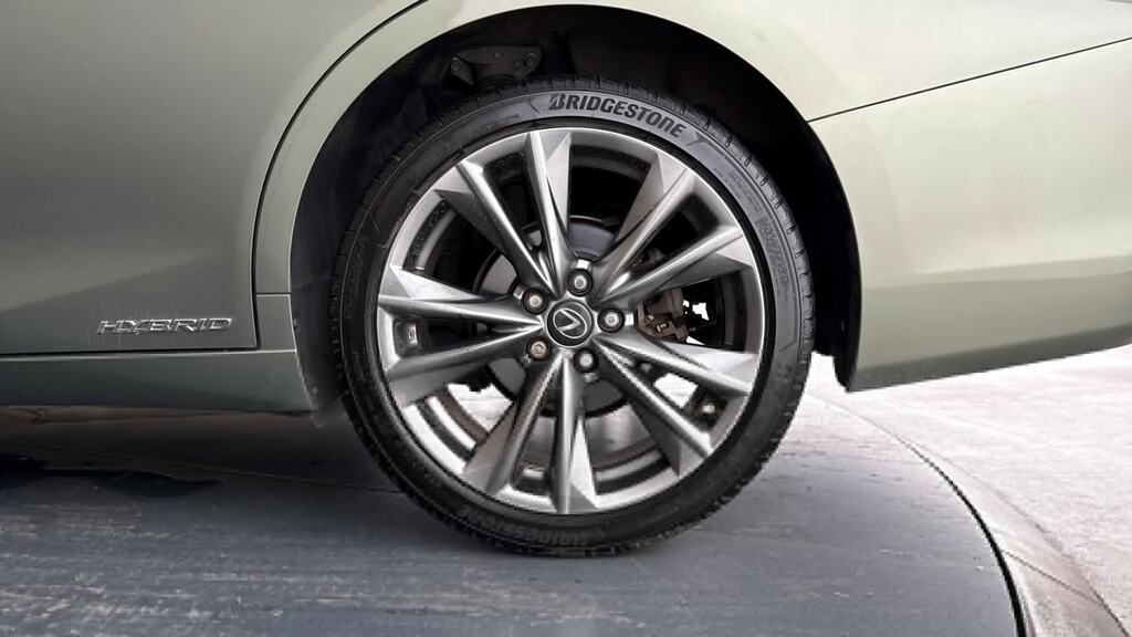 Lexus ES 300H Grey #25