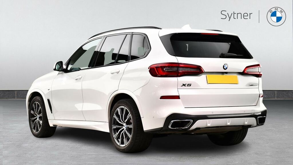 BMW X5 Xdrive30d M Sport Tech Pack CK19YME White #2