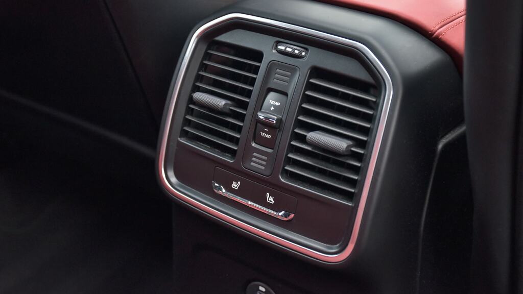 Porsche Macan Macan Grey #33