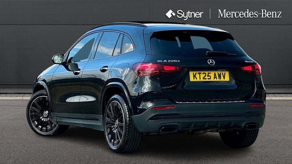 Mercedes-Benz GLA Class Gla 35 4Matic Premium Plus MMZ1868 Black #2