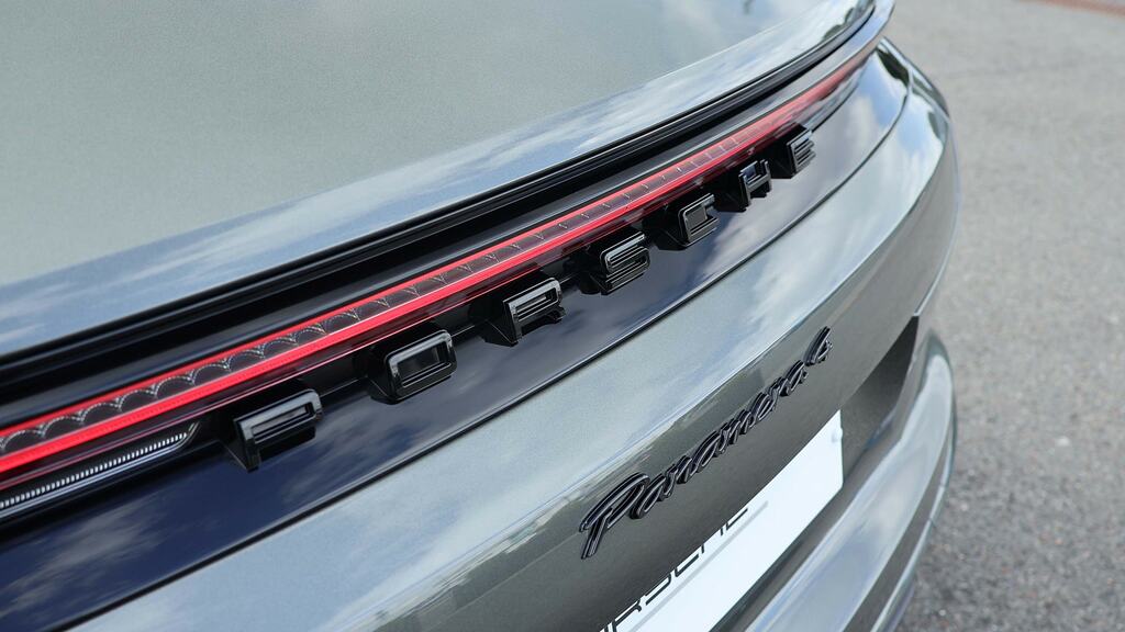 Porsche Panamera Pdk #24