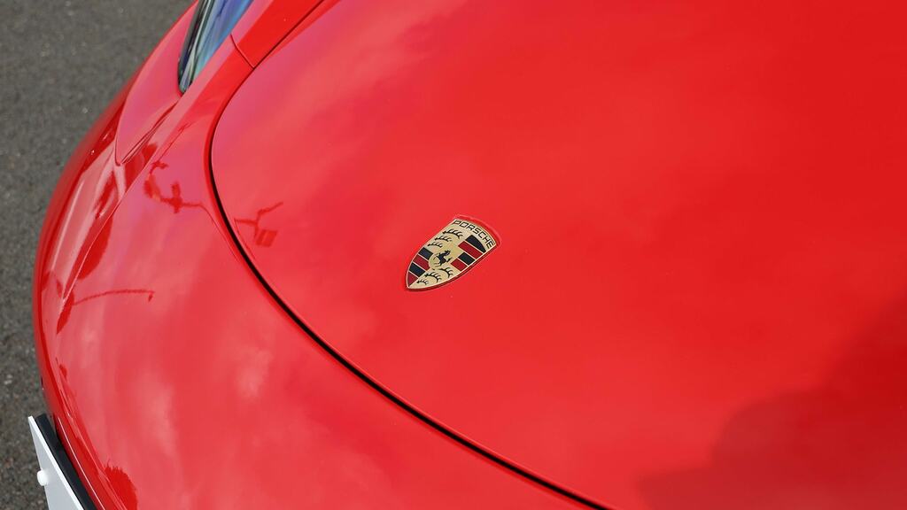 Porsche 718 Cayman 2L Null Blue #32