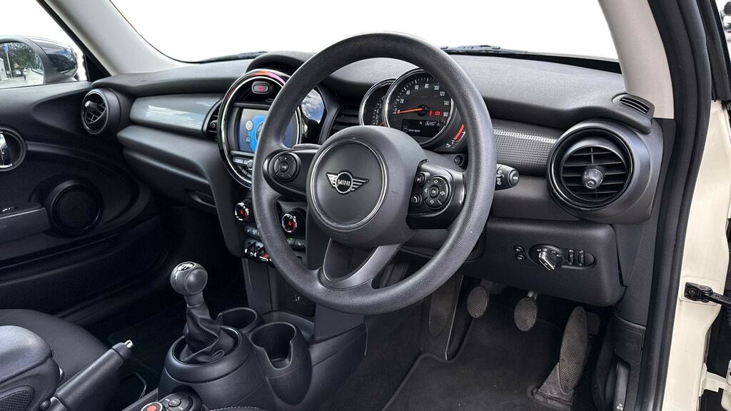 Mini Hatch Black #6