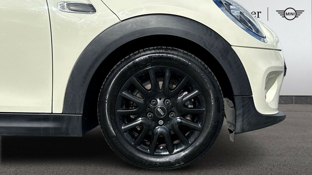 Mini Hatch Black #14