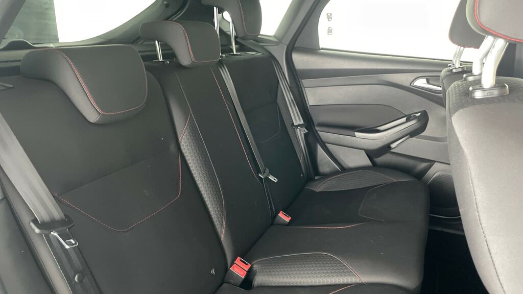 Ford Focus 1.0 Ecoboost 125 Titanium  #12