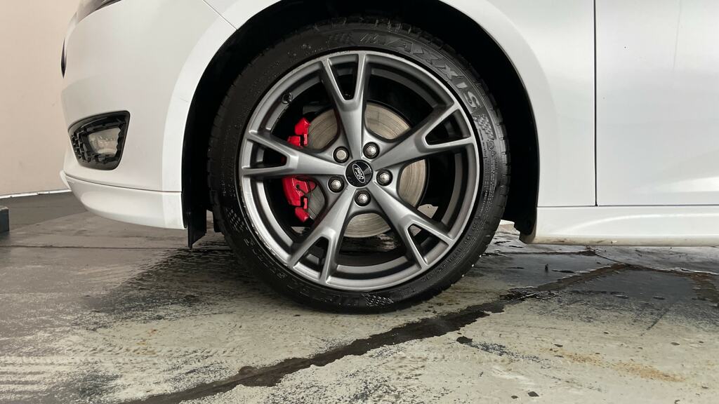 Ford Focus 1.0 Ecoboost 125 Titanium  #24