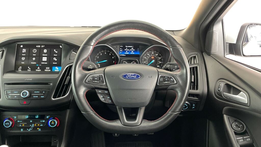 Ford Focus 1.0 Ecoboost 125 Titanium  #8