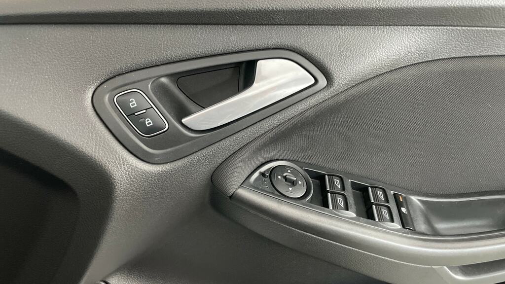 Ford Focus 1.0 Ecoboost 125 Titanium  #21