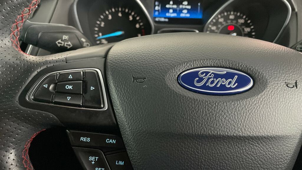Ford Focus 1.0 Ecoboost 125 Titanium  #17