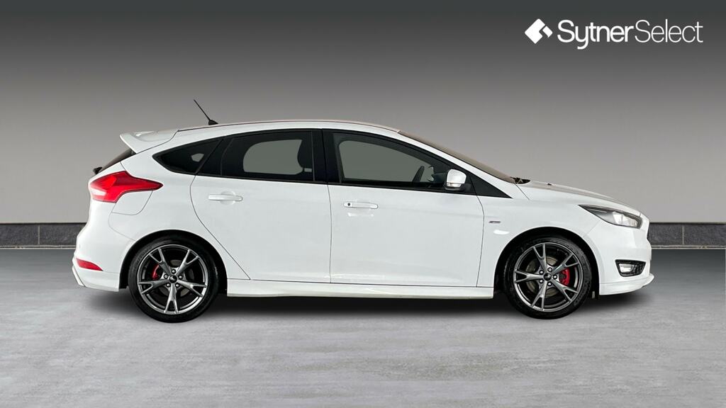 Ford Focus 1.5 Ecoboost 182 St-line X NK18ULP White #3