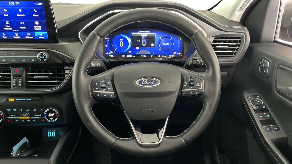 Ford Kuga 1.5 Ecoboost 150 Black Package Edition White #8