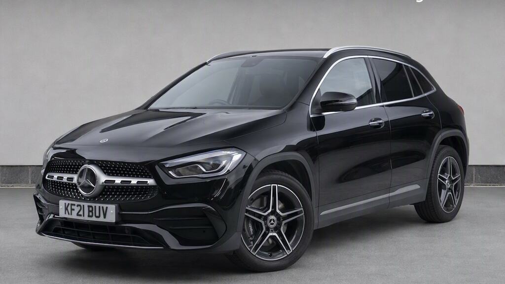 Mercedes-Benz GLA Class Gla 180 Amg Line Premium Plus Black #2