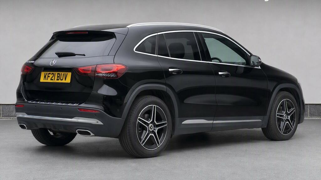 Mercedes-Benz GLA Class Gla 180 Amg Line Premium Plus Black #4