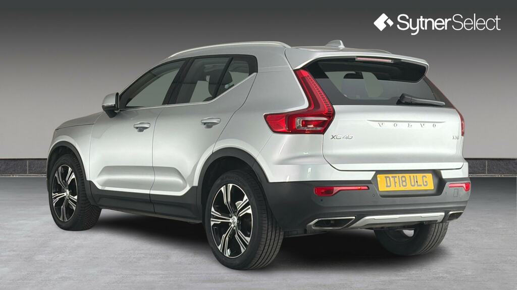 Volvo XC40 1.5 T3 Inscription Pro Silver #2