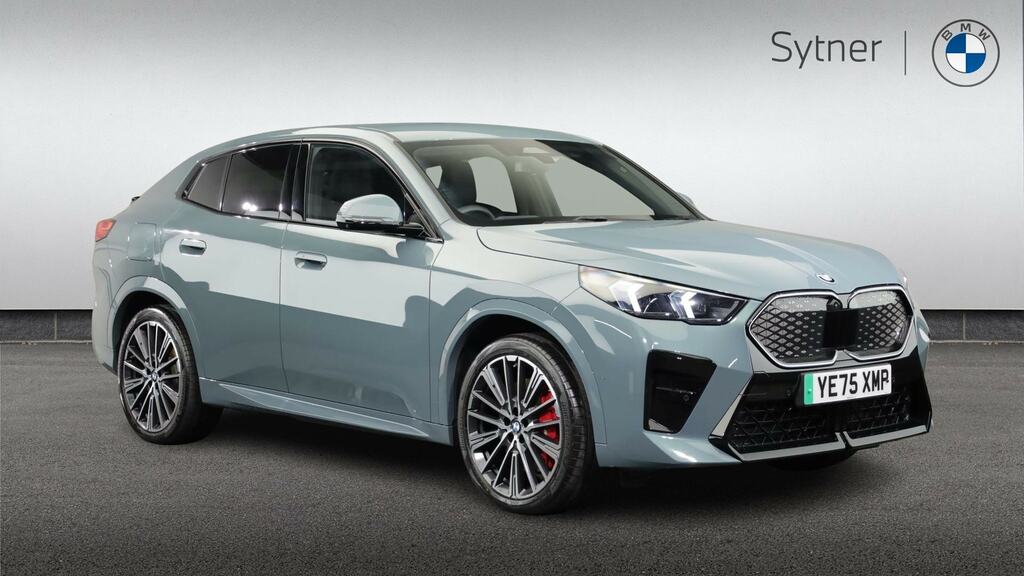 BMW iX2 150Kw Edrive20 M Sport 65Kwh Techpro Green