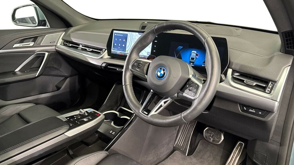 BMW iX2 150Kw Edrive20 M Sport 65Kwh Techpro Green #6