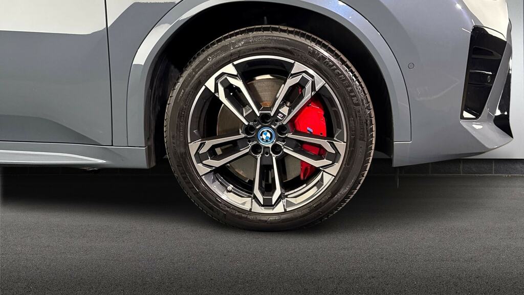 BMW iX2 Shadow Edition Blue #14