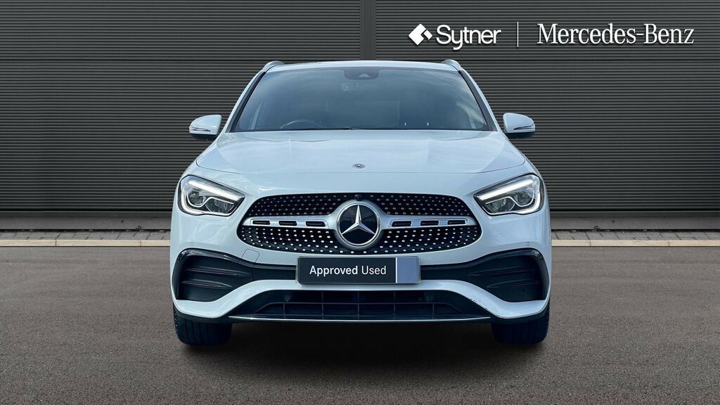 Mercedes-Benz GLA Class Gla 200 Amg Line Executive White #6