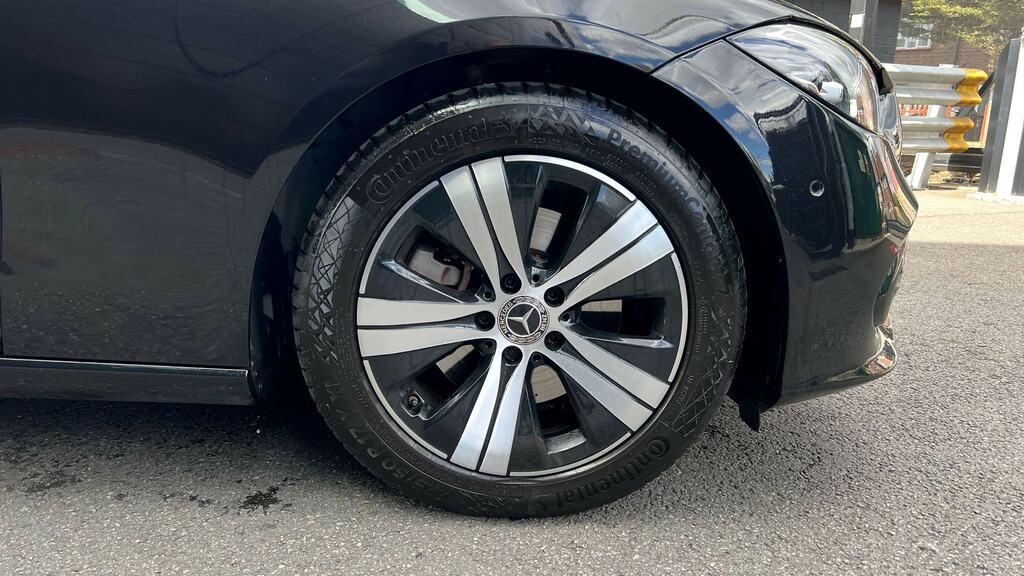 Mercedes-Benz C Class C220d Sport 9G-tronic Black #5