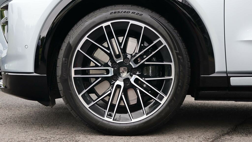Porsche Cayenne 850Kw Turbo 113Kwh Silver #4