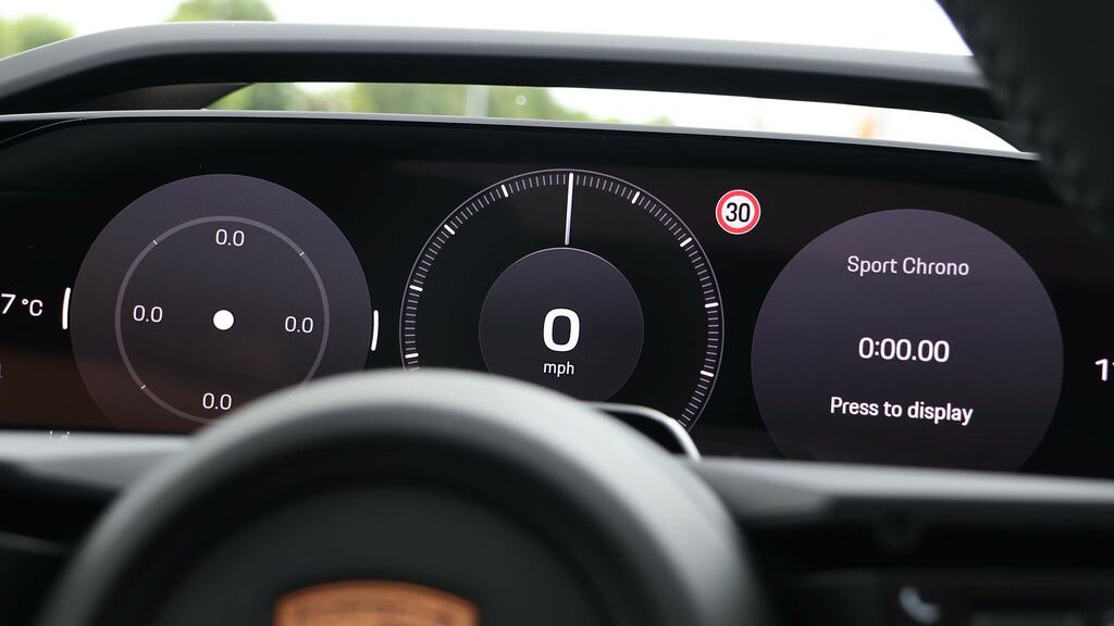 Porsche Cayenne Exeter #23