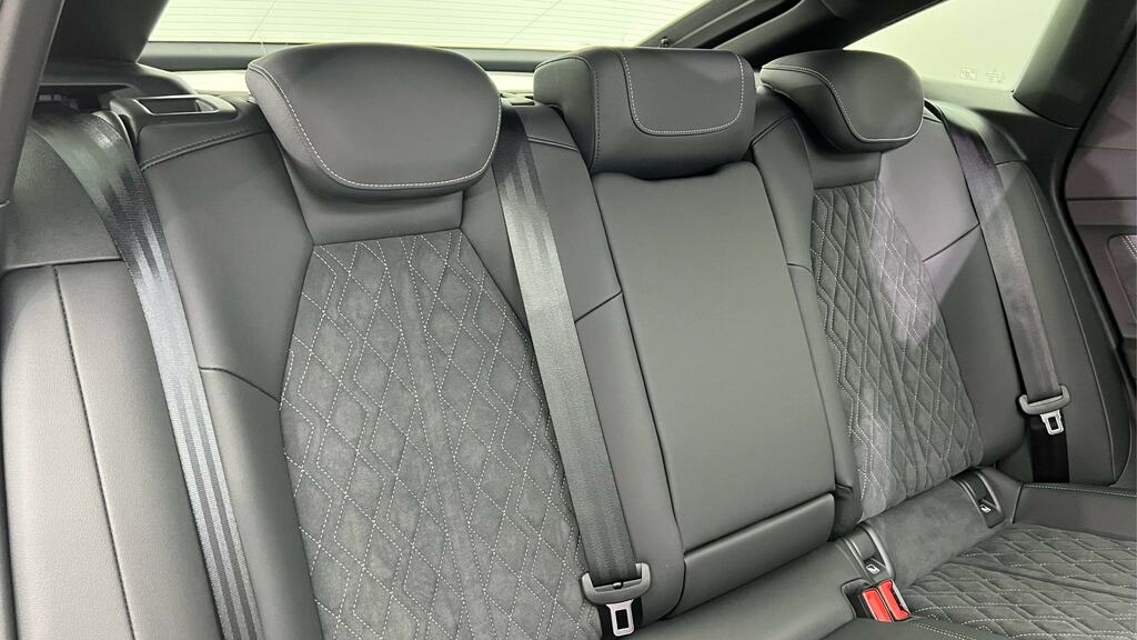 Audi Q4 E Tron Black Edition Blue #16