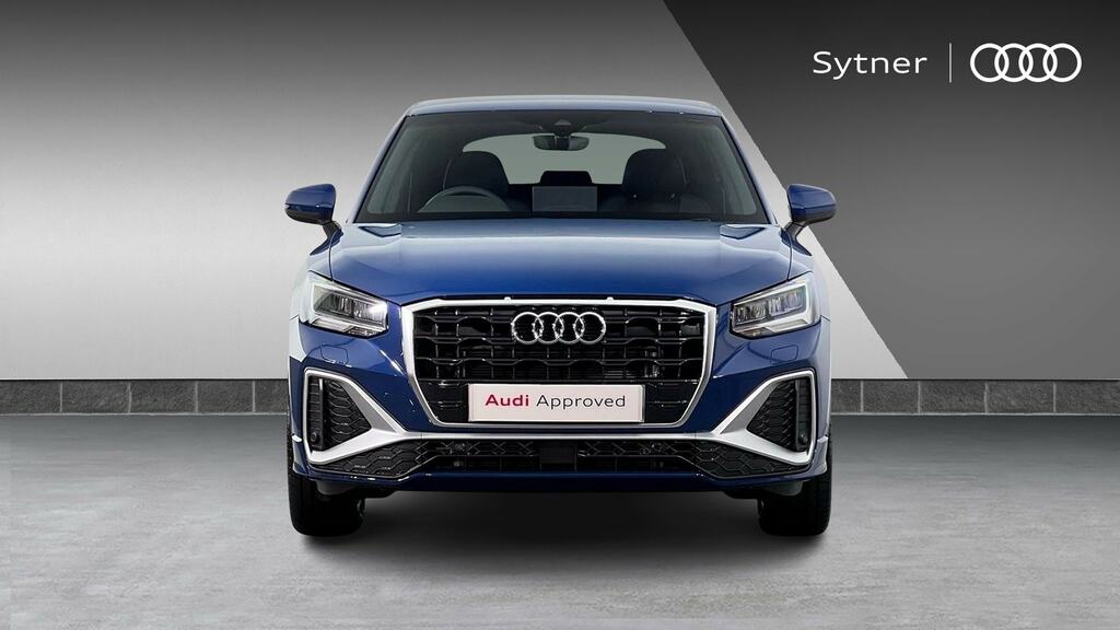 Audi Q2 Sport Black #7