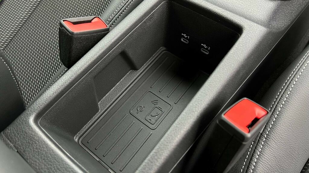 Audi Q2 Sport Black #30