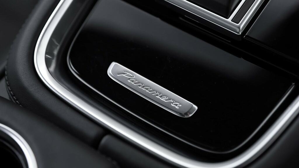 Porsche Panamera Automatic Black #20