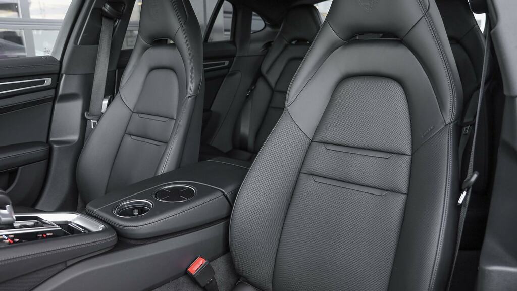 Porsche Panamera Automatic Black #9