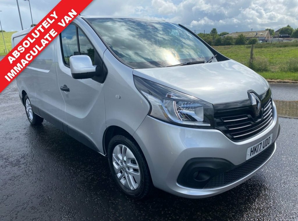 Renault Trafic 1.6L Sport Nav HK17UDO Silver
