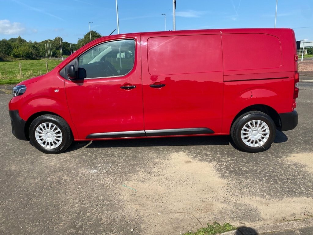 Toyota PROACE Panel Van 1.5D Active Medium Panel Van Mwb Euro 6 White #12