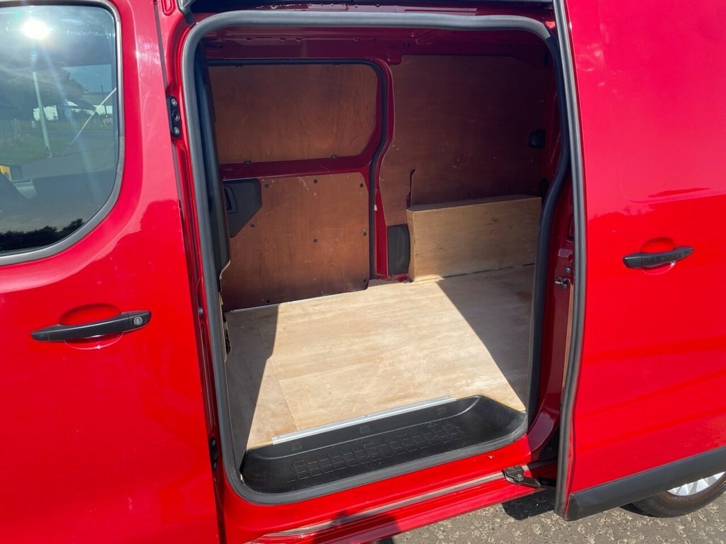Toyota PROACE Panel Van 1.5D Active Medium Panel Van Mwb Euro 6 White #8