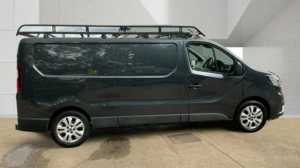Renault Trafic 2L Sport LV22YFB Grey #4