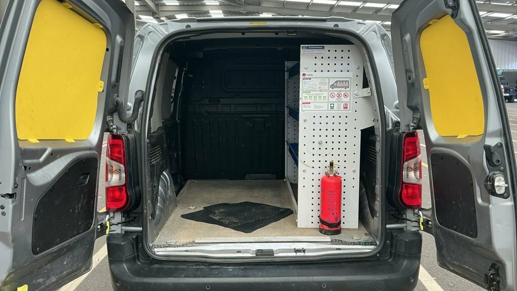 Vauxhall Combo 1.5L Edition BN71RVA Grey #6