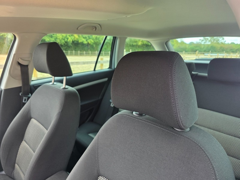 Skoda Octavia S Tsi White #18