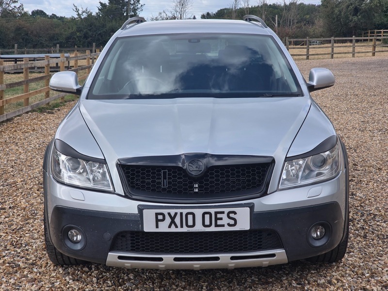 Skoda Octavia S Tsi White #14