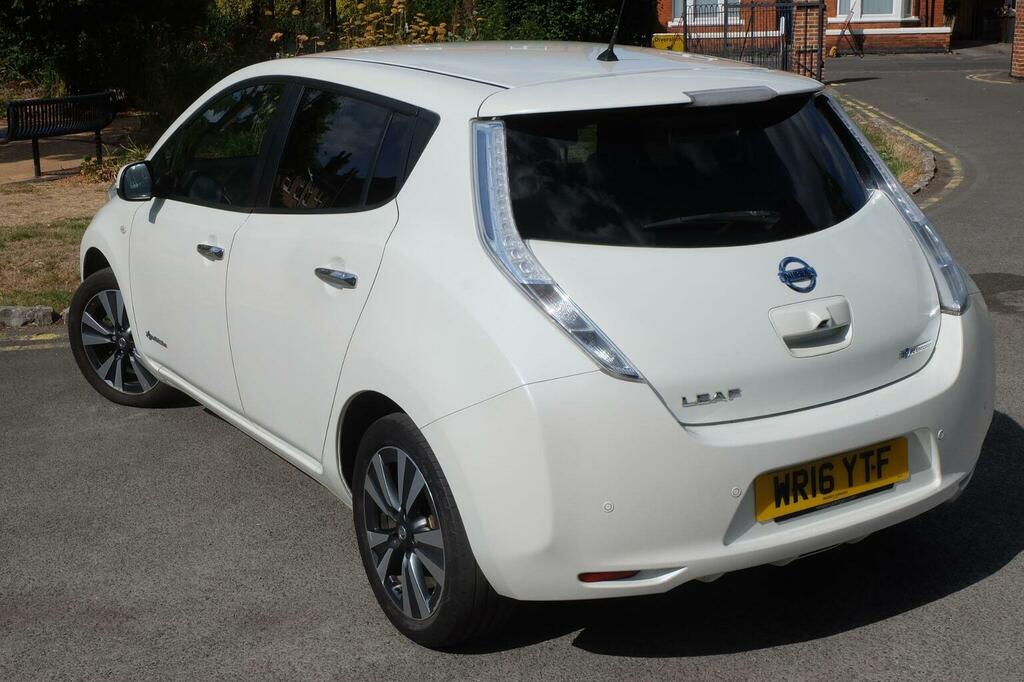 Nissan Leaf E 30Kwh Acenta Hatchback Black #27