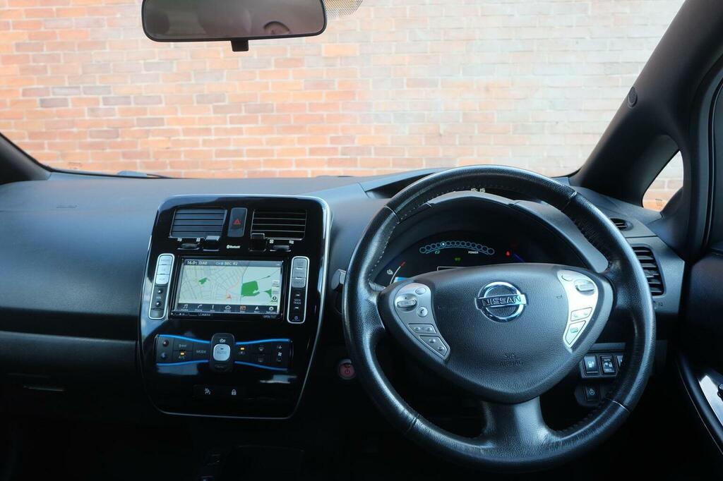 Nissan Leaf E 30Kwh Acenta Hatchback Black #9