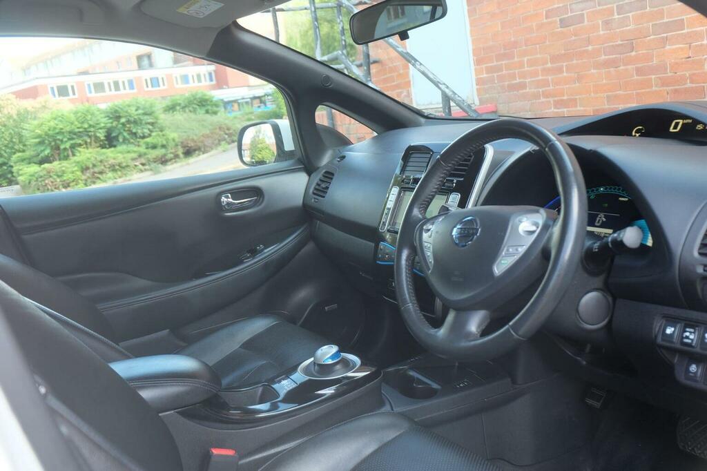 Nissan Leaf E 30Kwh Acenta Hatchback Black #12