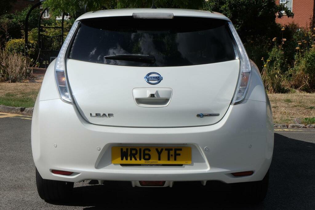 Nissan Leaf E 30Kwh Acenta Hatchback Black #5