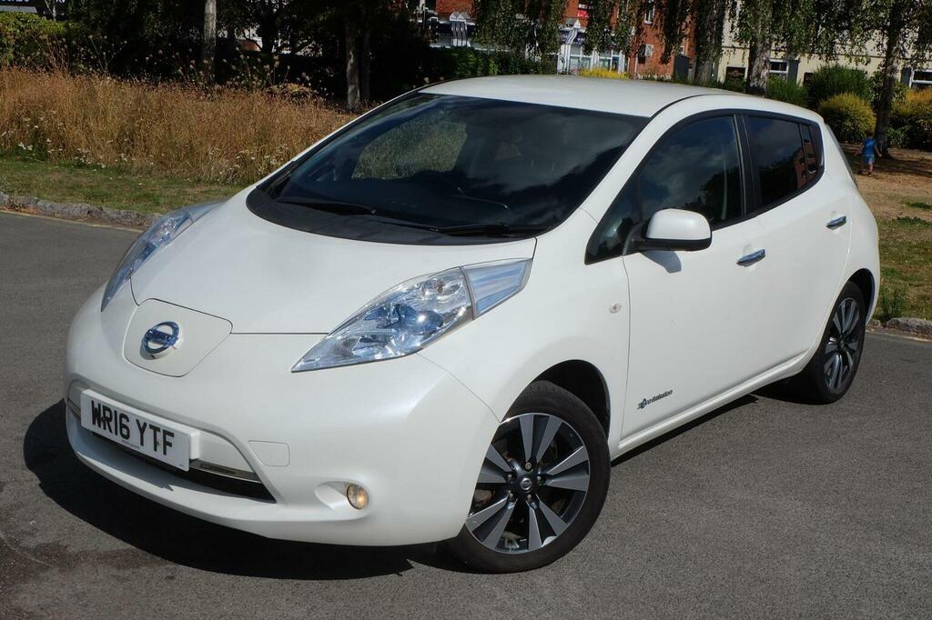 Nissan Leaf E 30Kwh Acenta Hatchback Black #25
