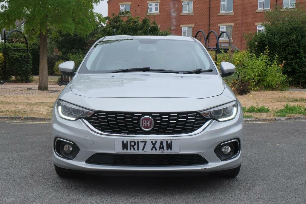Fiat Tipo Hatchback 1.4 Mpi Lounge Euro 6 201717 Grey #2