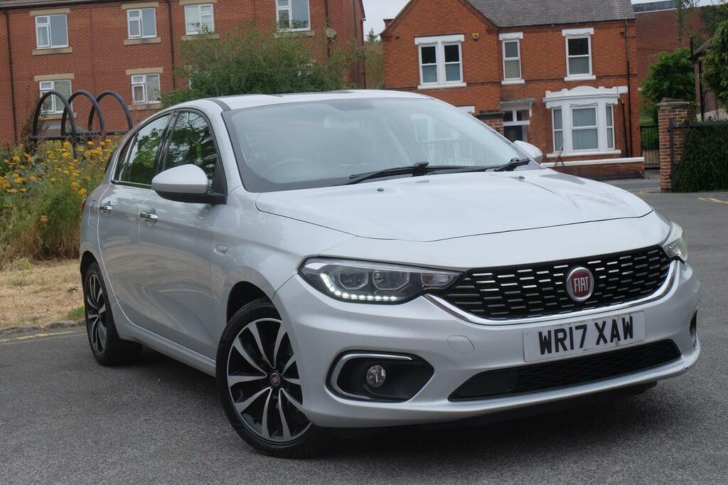 Fiat Tipo Hatchback 1.4 Mpi Lounge Euro 6 201717 Grey #3