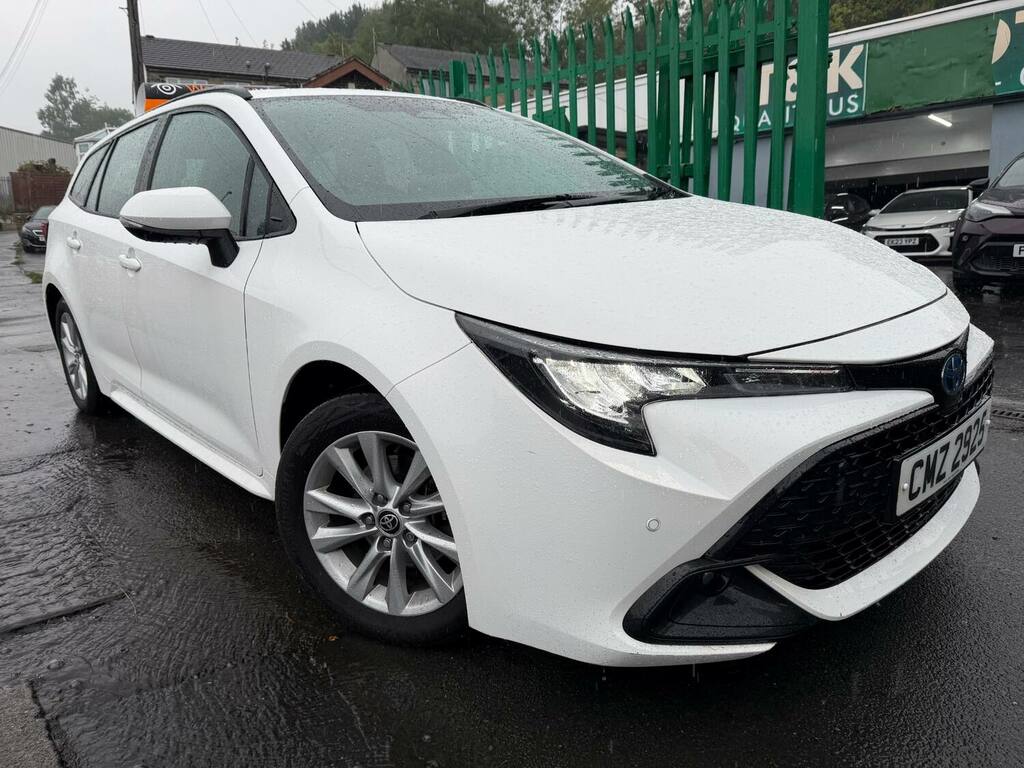 Toyota Corolla 1.8 Hybrid Icon Cvt White