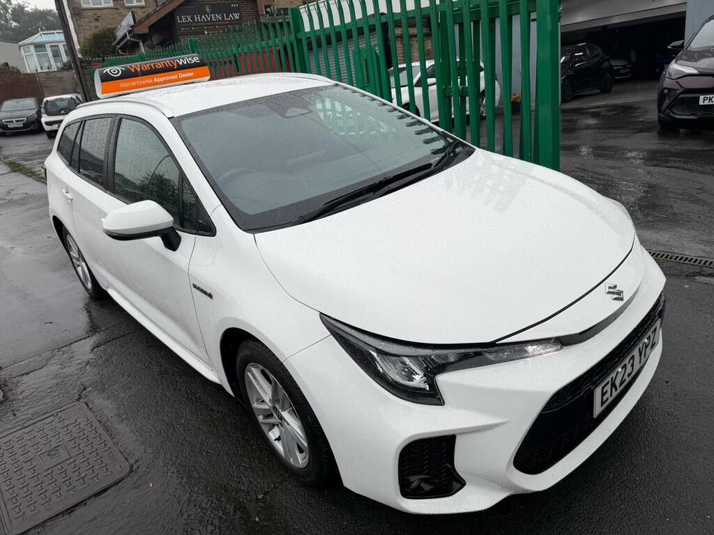 Suzuki Swace 1.8 Hybrid Motion Cvt White #4