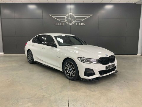 BMW 3 Series 2.0 330E M FG71DTU White